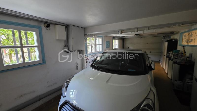 Maison - 262 m² - 8 pièces