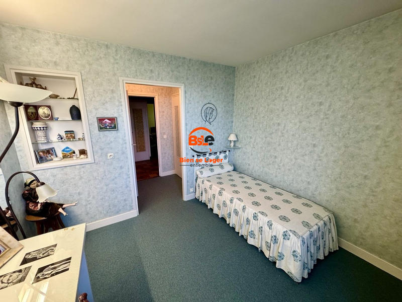 Maison - 180 m² - 7 pièces