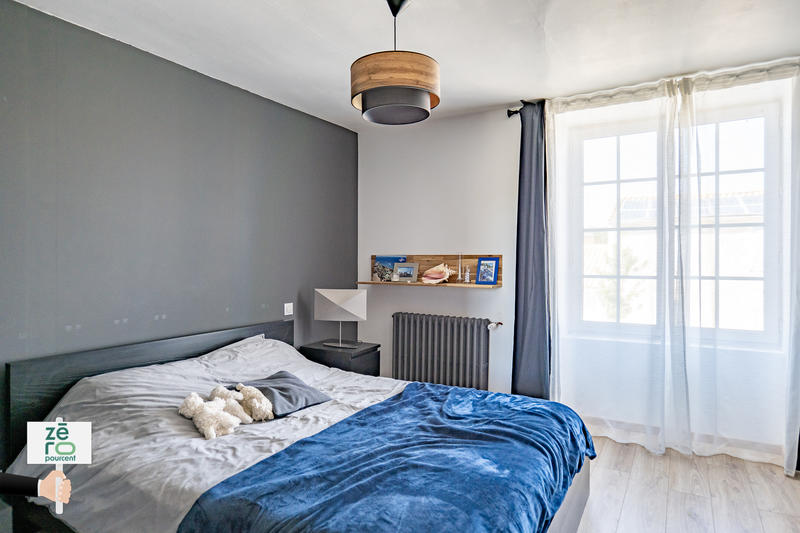 Maison - 208 m² - 8 pièces