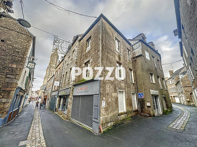 Immeuble - 200 m² - 4 pièces