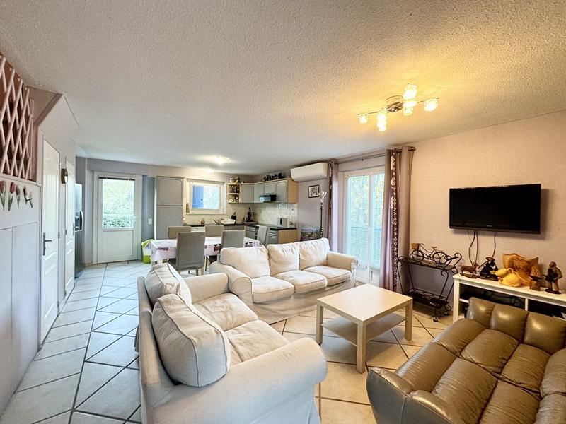 Villa - 99 m² - 5 pièces