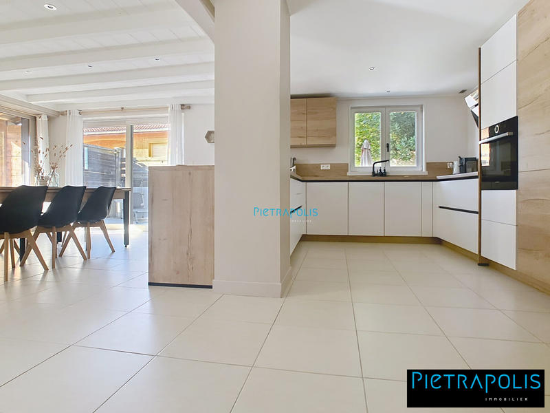 Maison - 125 m² - 5 pièces