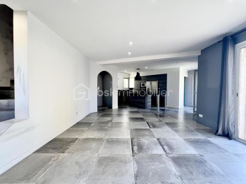 Villa - 120 m² - 4 pièces