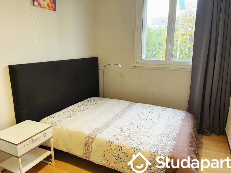 Chambre - 12 m² - 1 pièce