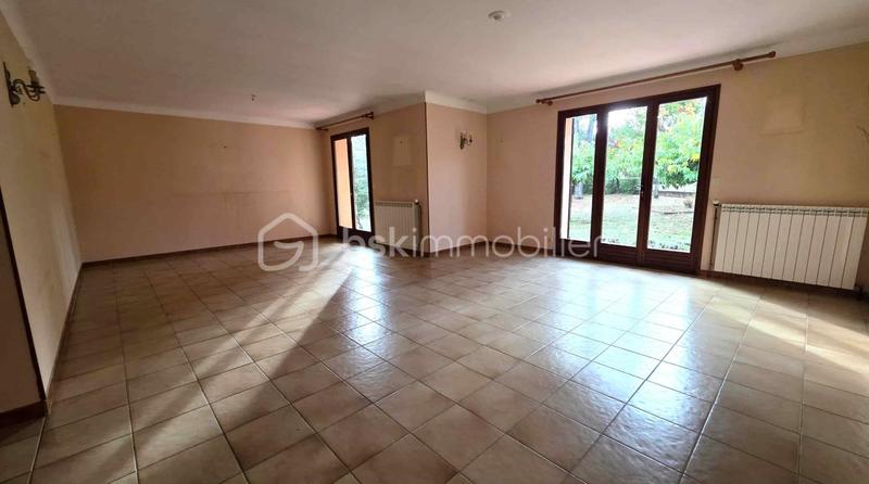 Maison traditionnelle - 176 m² - 7 pièces