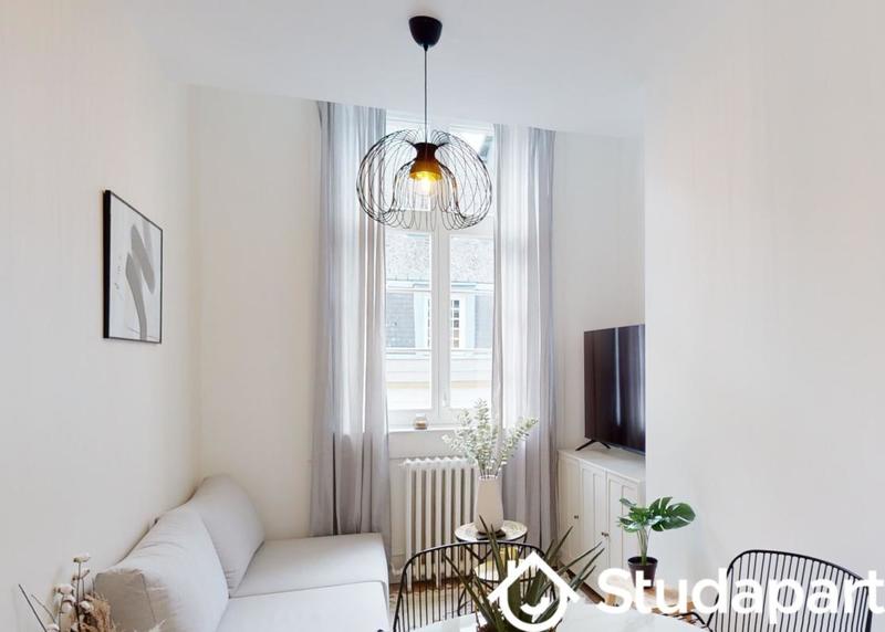 Chambre - 13 m² - 1 pièce