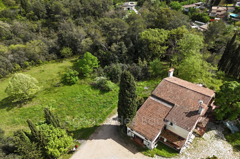 Propriété - 285 m² - 9 pièces