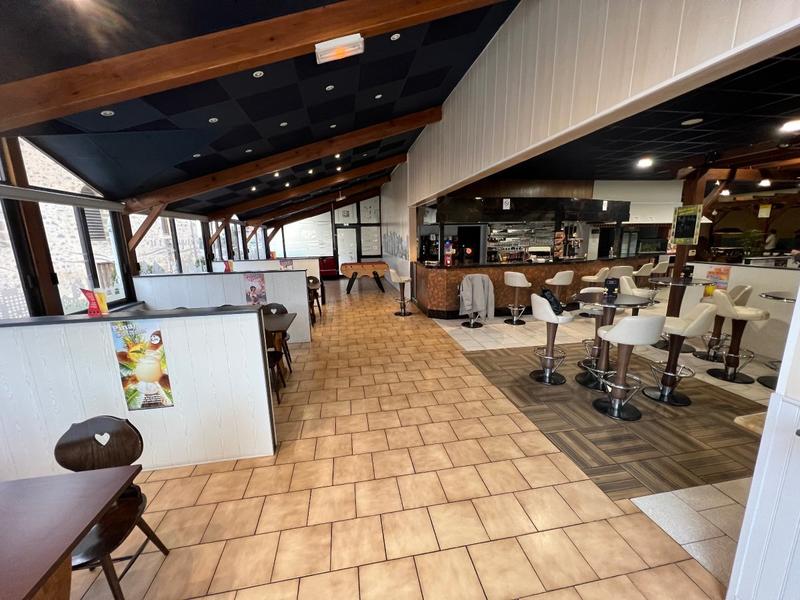 Local commercial - 660 m² - 11 pièces