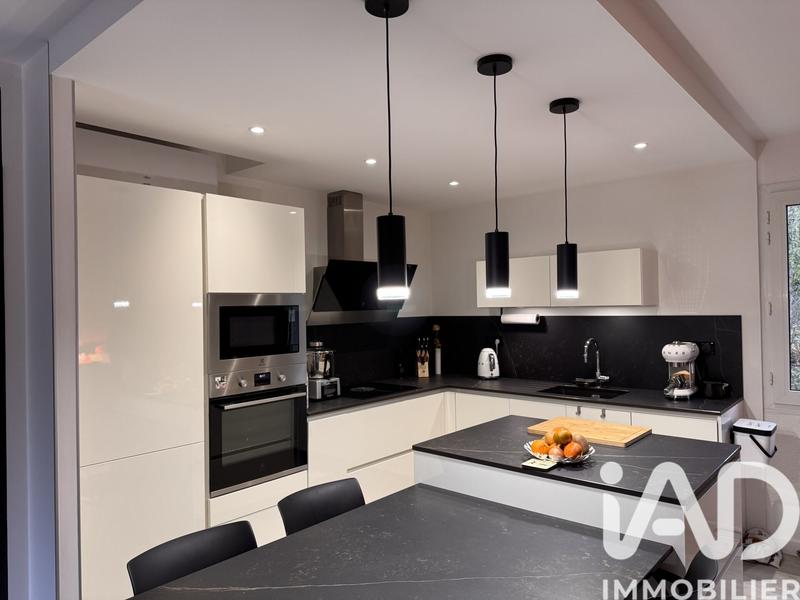 Maison - 85 m² - 5 pièces