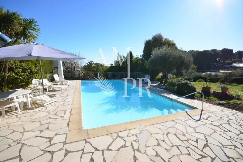 Villa - 400 m² - 10 pièces