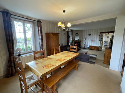 Maison - 158 m² - 6 pièces