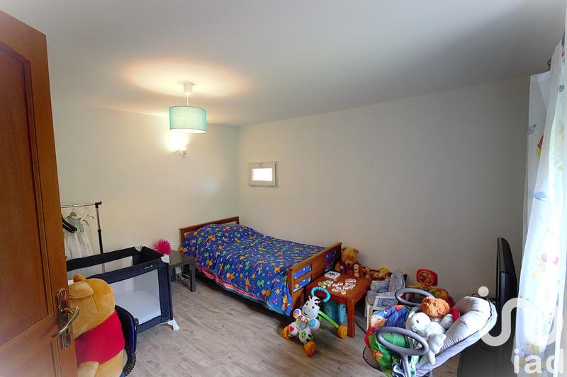 Maison - 175 m² - 9 pièces