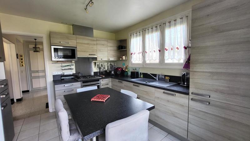 Maison - 145 m² - 6 pièces