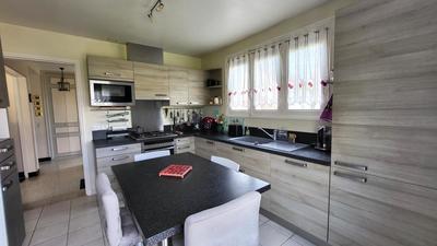 Maison - 145 m² - 6 pièces