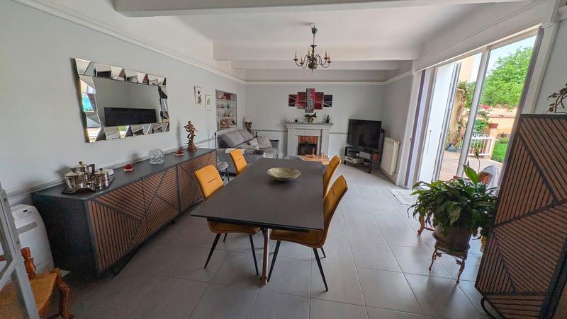 Maison traditionnelle - 175 m² - 6 pièces