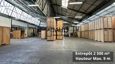 Entrepôt - 2 500 m²