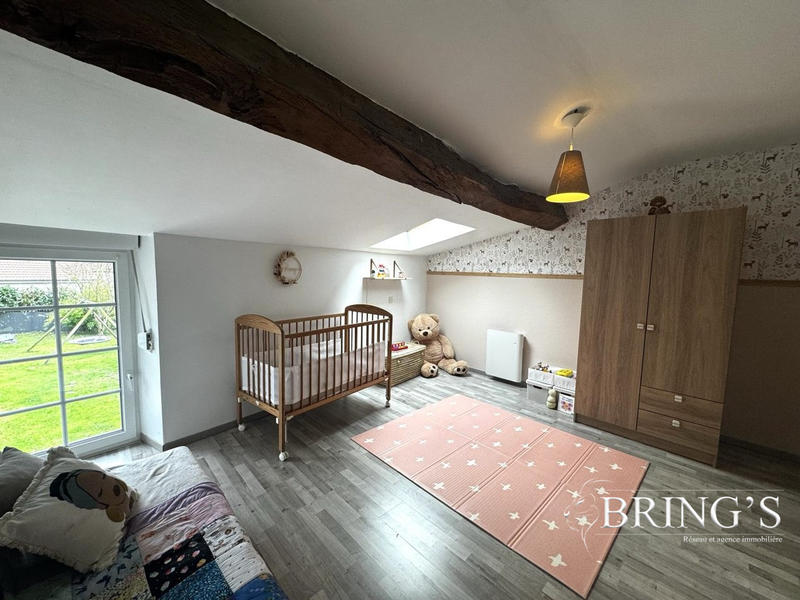 Maison - 200 m² - 7 pièces