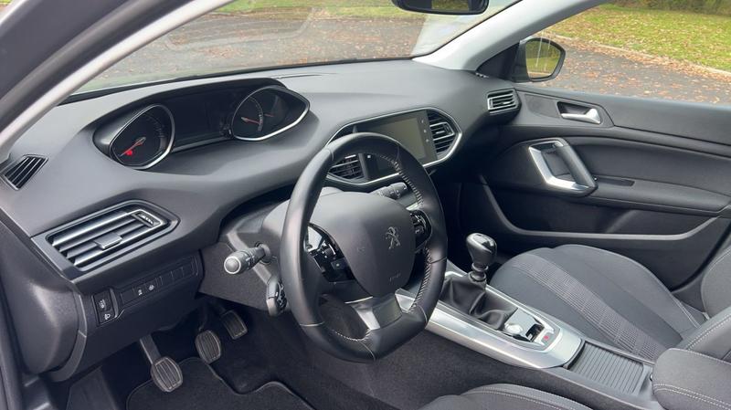 Peugeot 308 1.2 Puretech 110 Allure