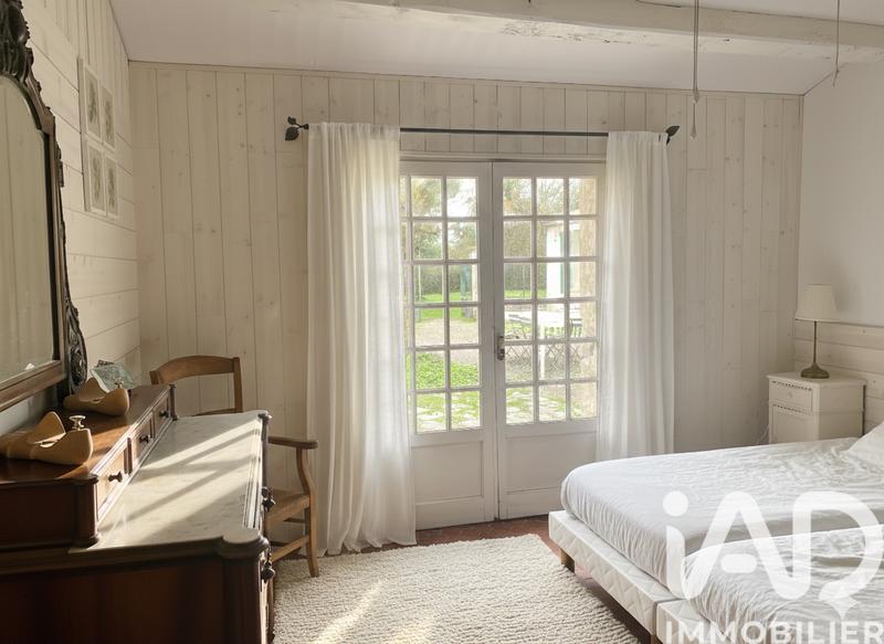 Maison - 245 m² - 10 pièces