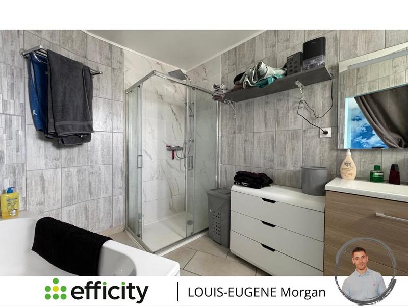 Pavillon - 158 m² - 8 pièces