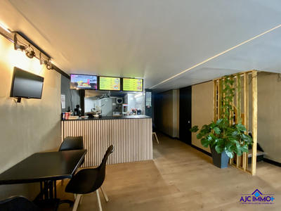 Fonds de commerce - Hôtellerie / Restauration - 77 m²