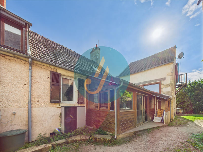 Maison - 201 m² - 7 pièces