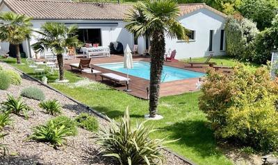 Maison - 140 m² - 6 pièces