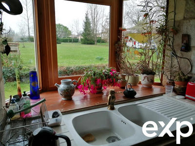 Maison - 232 m² - 8 pièces