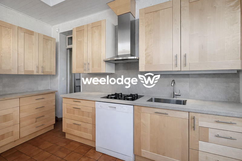 Maison - 168 m² - 7 pièces