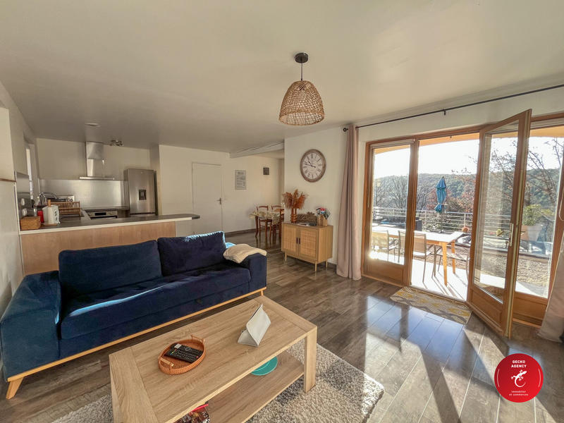 Villa - 145 m² - 6 pièces