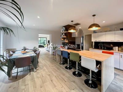 Maison - 160 m² - 5 pièces