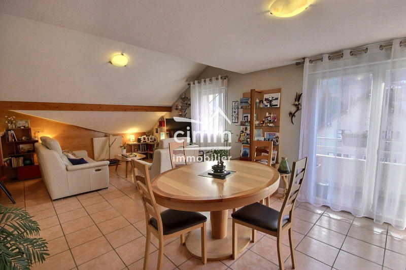 Appartement - 95 m² - 4 pièces