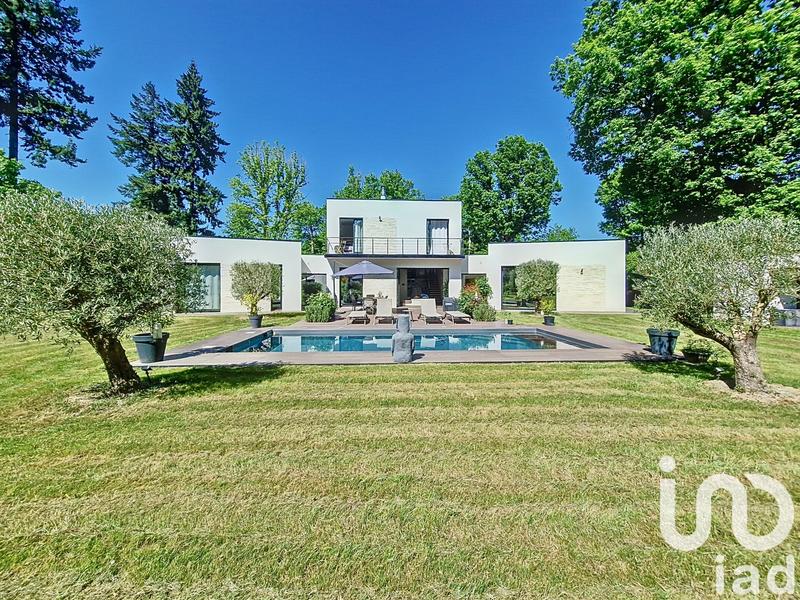 Maison de maîtres - 262 m² - 8 pièces