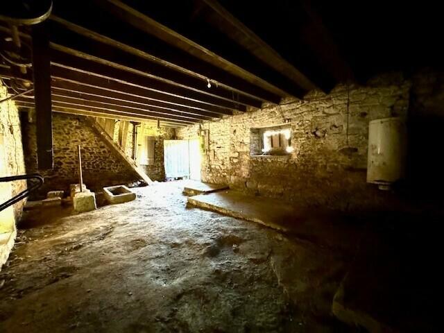 Propriété - 145 m² - 5 pièces