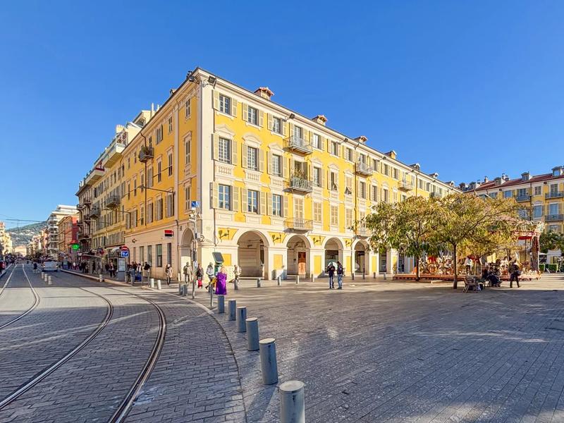 Appartement - 85 m² - 4 pièces