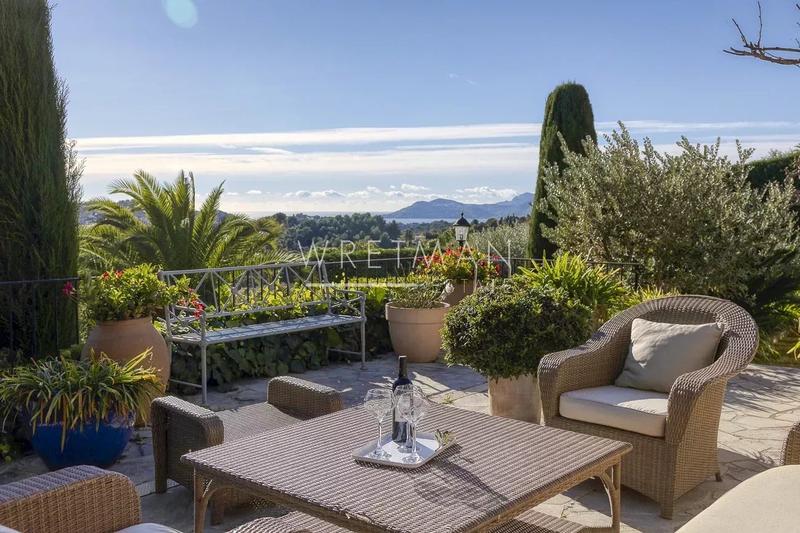 Immeuble mixte - 826 m²