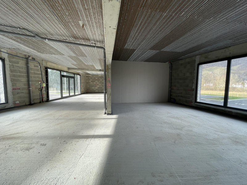 Local commercial - 135 m²