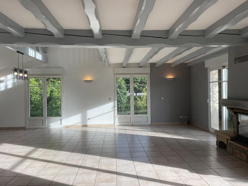 Maison - 265 m² - 9 pièces