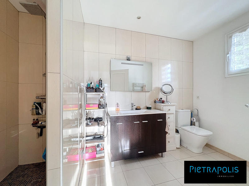 Maison traditionnelle - 160 m² - 5 pièces