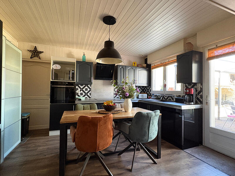 Maison - 101 m² - 4 pièces