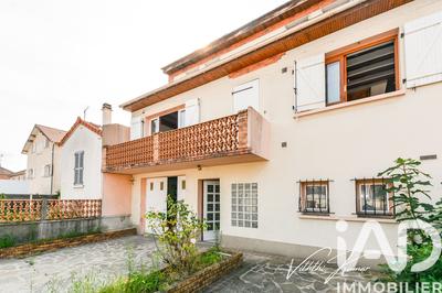 Maison - 210 m² - 5 pièces