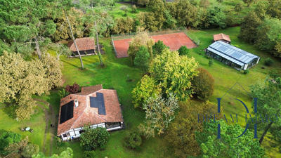 Maison ancienne - 160 m² - 9 pièces