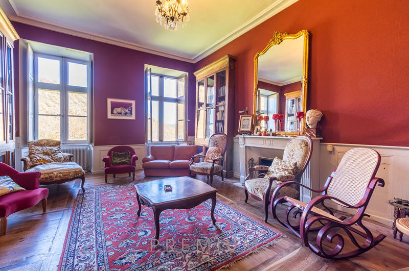 Demeure - 890 m² - 27 pièces