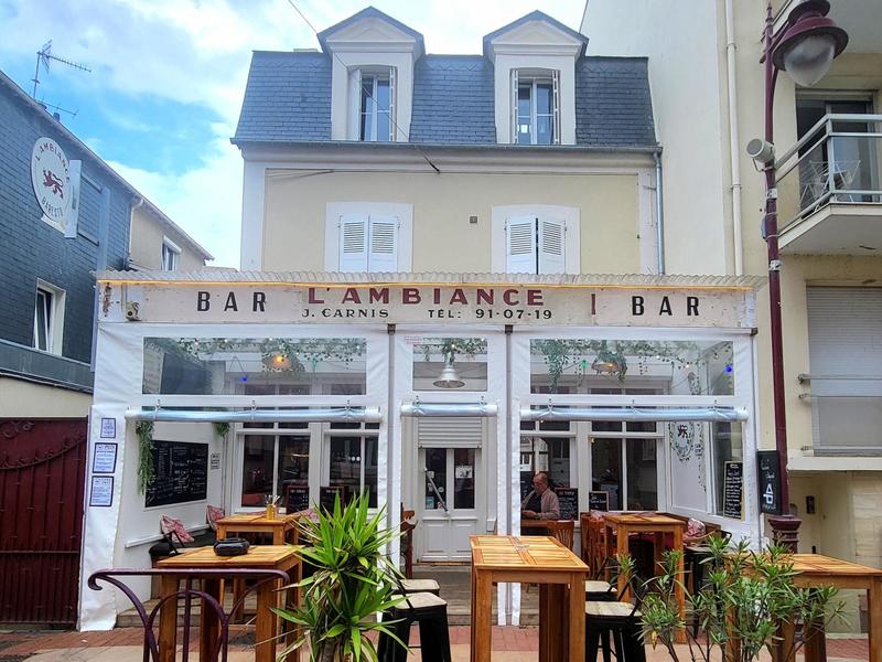 Local commercial - 115 m² - 2 pièces