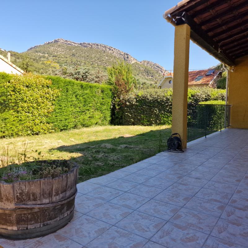 Villa - 90 m² - 4 pièces