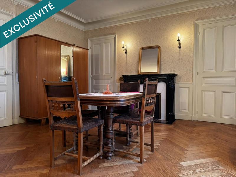 Maison - 200 m² - 12 pièces