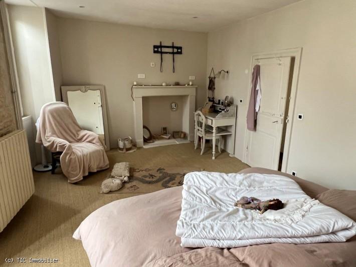 Maison de village - 214 m² - 7 pièces