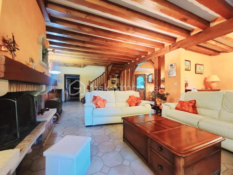 Maison - 306 m² - 8 pièces