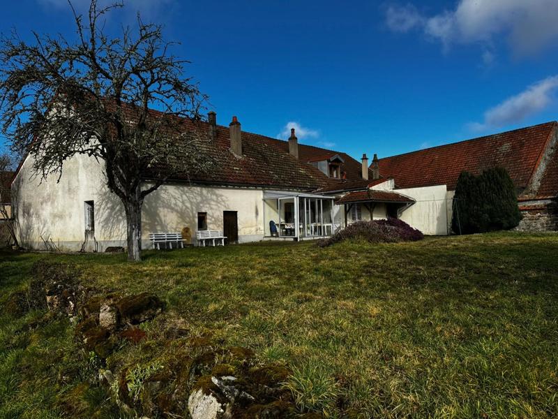 Maison - 85 m² - 5 pièces