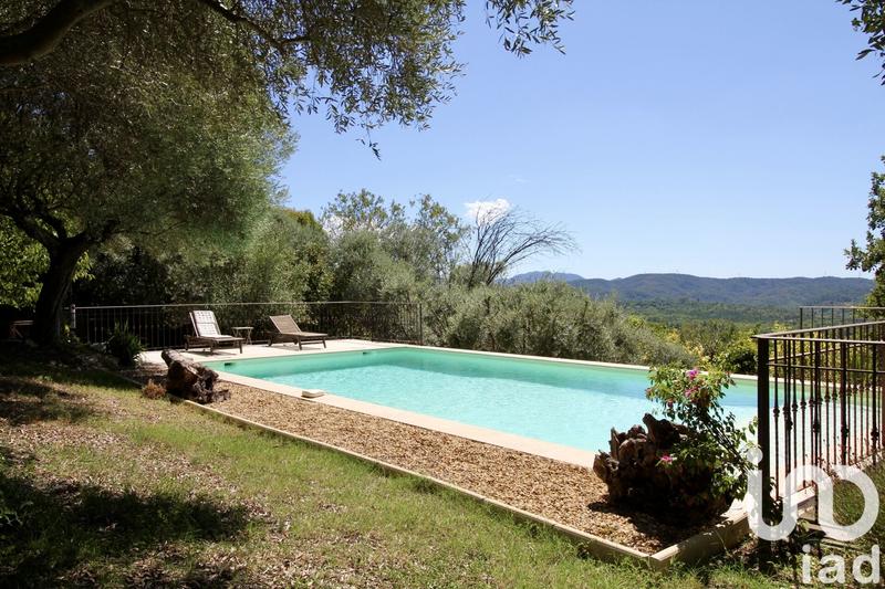 Maison - 225 m² - 5 pièces